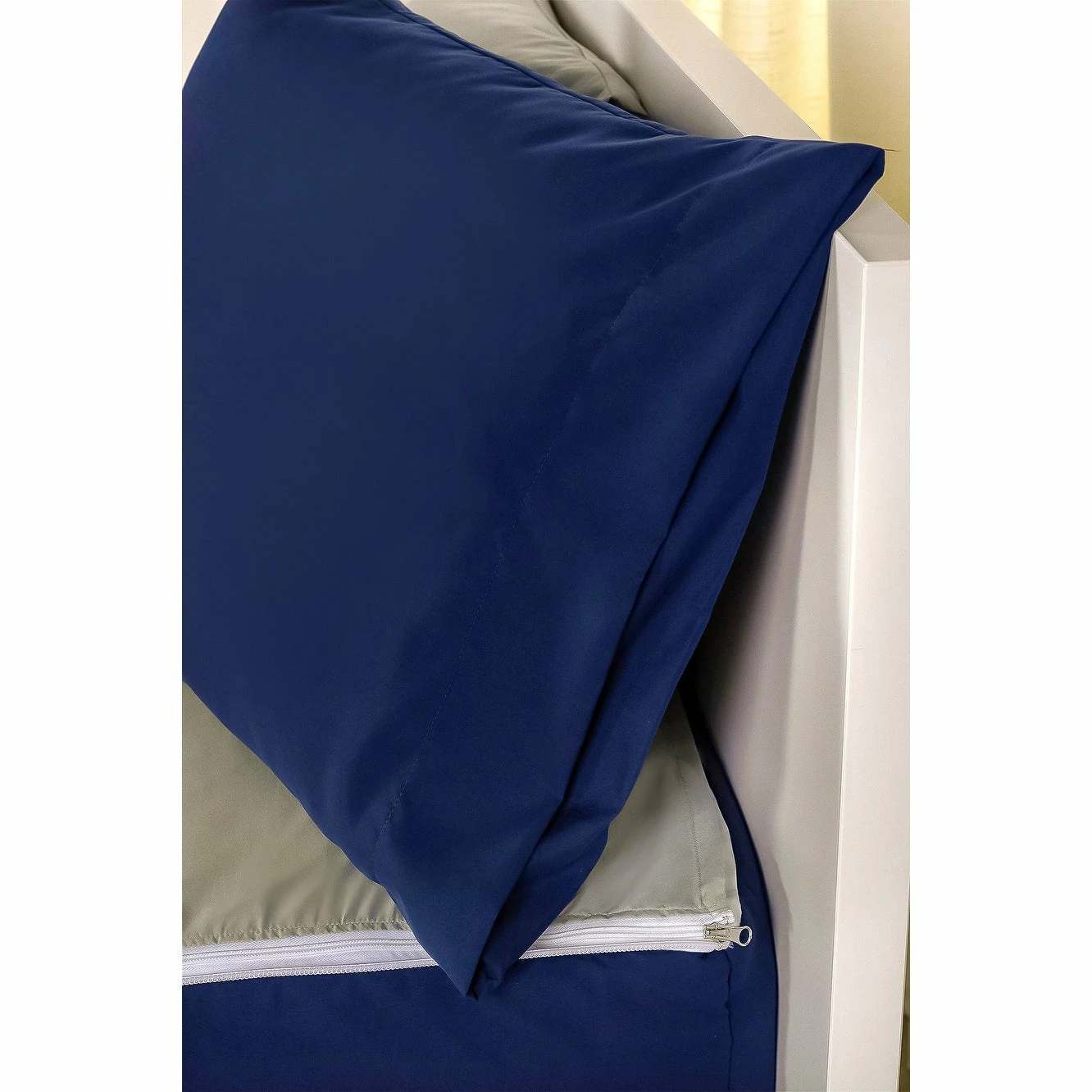 Hot Sale β Siscovers Deep Blue Bunkie Deluxe Zipper Bedding Set π - Image 5